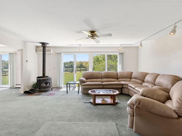 1396 Main Road, Jamesport NY 11947