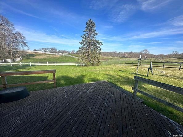 1396 Main Road, Jamesport NY 11947