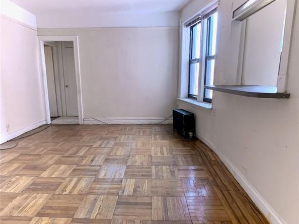 755 Oakland Place 2E, Bronx NY 10457