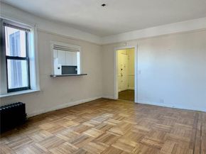 755 Oakland Place 2E, Bronx NY 10457