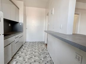 755 Oakland Place 2E, Bronx NY 10457