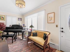 46 Riggs Place, Locust Valley NY 11560