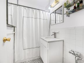 3901 Independence Avenue 2L, Bronx NY 10463