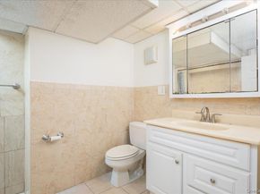 7918 149th Avenue, Howard Beach NY 11414