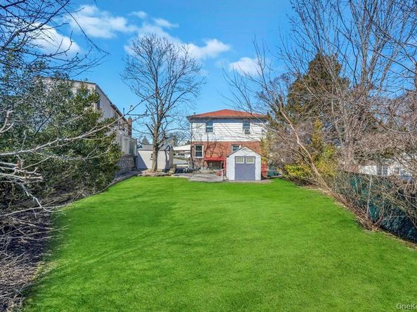 644 Broadway Road, Bethpage NY 11714