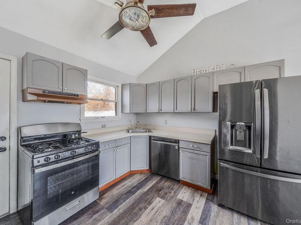 53 Spruce Street, Central Islip NY 11722