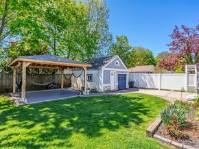 154 E Dean Street, Freeport NY 11520