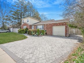 344 Woods Road, North Babylon NY 11703