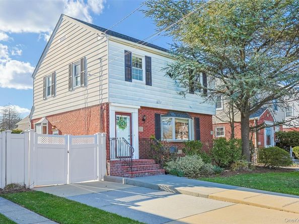 72 Spruce Street, West Hempstead NY 11552