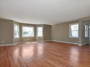 4 Manor Place, White Plains NY 10605