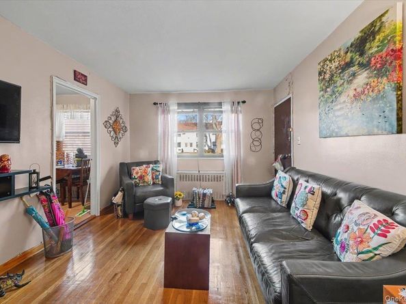 136-59 Jewel Avenue A, Flushing NY 11367