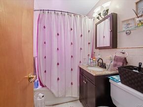 136-59 Jewel Avenue A, Flushing NY 11367