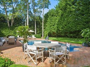 10 Bay View Road N, Southampton NY 11968