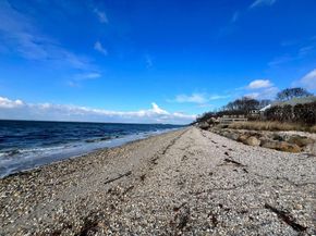 10 Bay View Road N, Southampton NY 11968