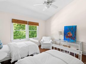 10 Bay View Road N, Southampton NY 11968