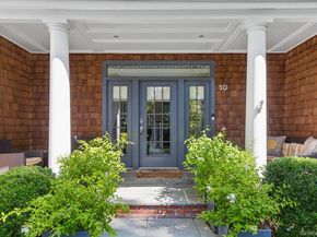 10 Bay View Road N, Southampton NY 11968