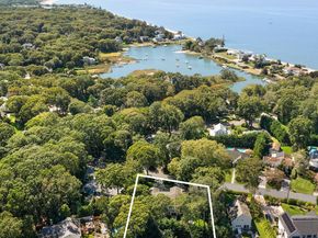 10 Bay View Road N, Southampton NY 11968