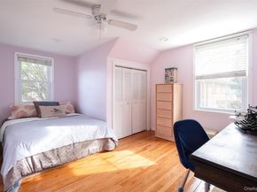 469 Minnieford Avenue, Bronx NY 10464