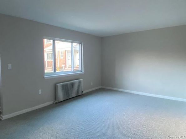 245-33 77th Crescent 2nd fl, Bellerose NY 11426