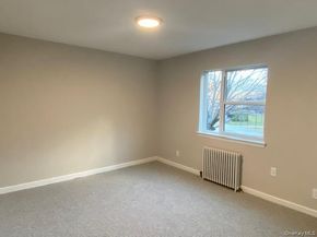 245-33 77th Crescent 2nd fl, Bellerose NY 11426