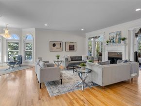 7 Pitch Pine Court, Northport NY 11768