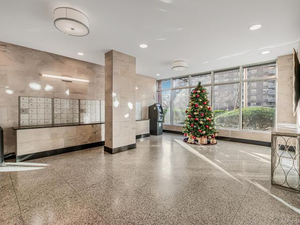 Undisclosed Address #943359, Bronx NY 10473