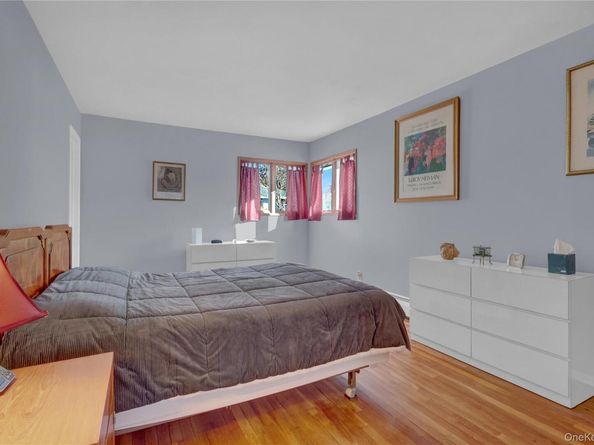 607 Saint George Avenue, North Babylon NY 11703