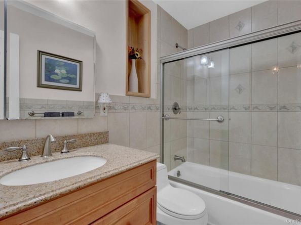 607 Saint George Avenue, North Babylon NY 11703