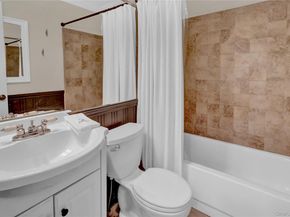 210 Fairharbor Drive 210, Patchogue NY 11772