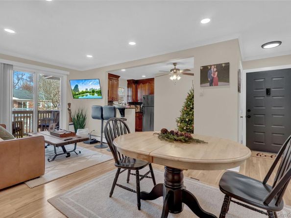 210 Fairharbor Drive 210, Patchogue NY 11772