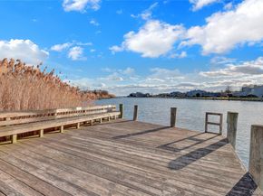210 Fairharbor Drive 210, Patchogue NY 11772