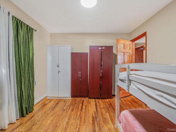 15007 85th Drive, Briarwood NY 11432