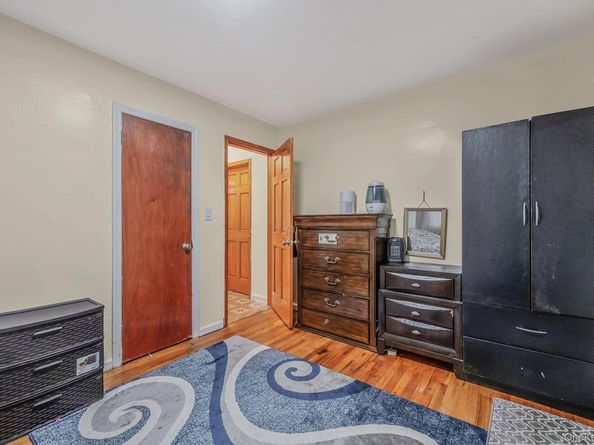 15007 85th Drive, Briarwood NY 11432