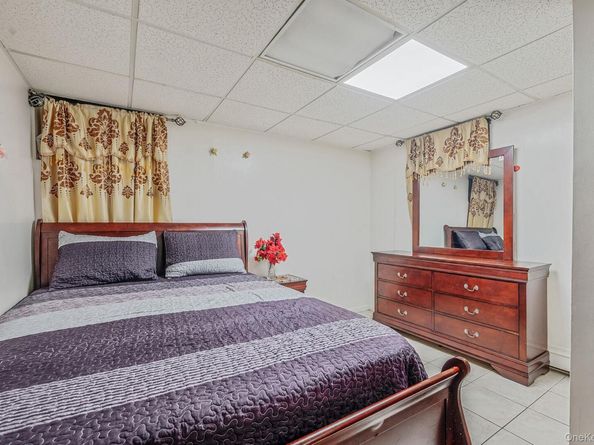 15007 85th Drive, Briarwood NY 11432