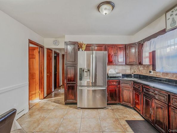 15007 85th Drive, Briarwood NY 11432