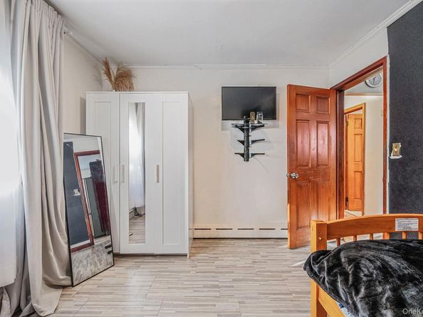 15007 85th Drive, Briarwood NY 11432