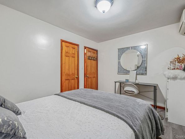 15007 85th Drive, Briarwood NY 11432