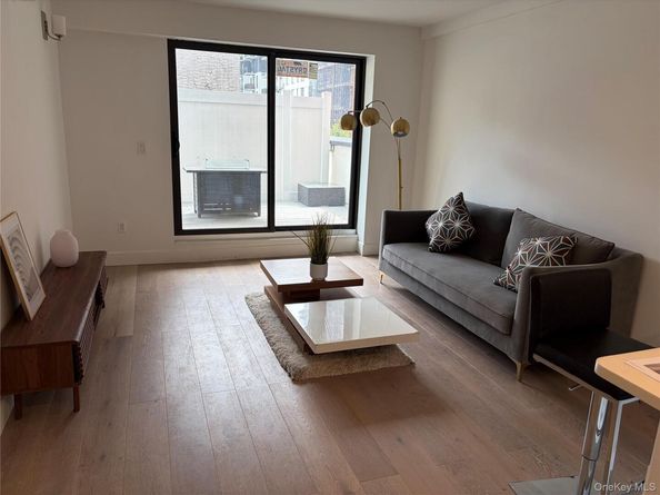 52-16 Roosevelt Avenue 2C, Woodside NY 11377