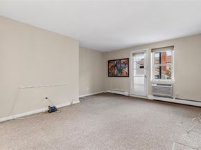 25 Chapel Place 2L, Great Neck NY 11021