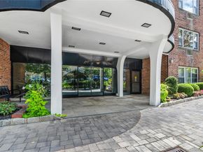 25 Chapel Place 2L, Great Neck NY 11021