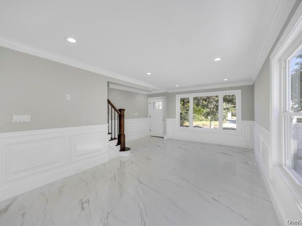 41 Perry Street, Hempstead NY 11550