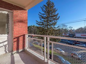 125 Bronx River Road 2E, Yonkers NY 10704