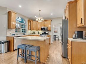 33 E Potter Lane NE, Halesite NY 11743