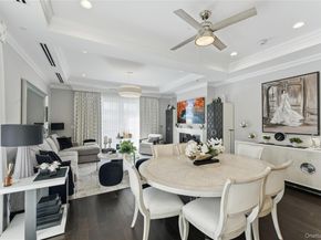 5000 Royal Court 5103, North Hills NY 11040