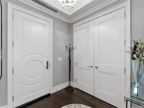 5000 Royal Court 5103, North Hills NY 11040