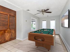 16 Deepdale Parkway, Roslyn Heights NY 11577