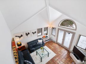 36 Stoneyside Drive, Larchmont NY 10538