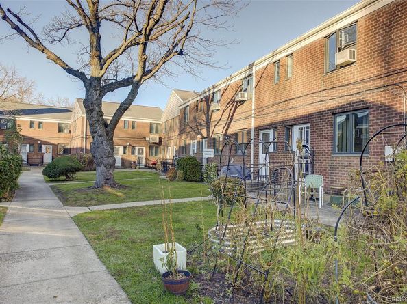 216-76 68TH Avenue 26119, Oakland Gardens NY 11364