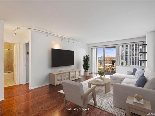 17-85 215 Street 5L, Bayside NY 11360