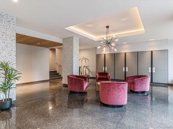 17-85 215 Street 5L, Bayside NY 11360